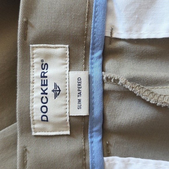 Dockers Mens Tan Cotton Casual Pants.  Size 31 - Picture 6 of 8